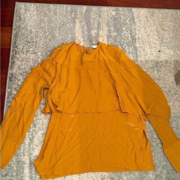 Chic Mustard Yellow Blouse from Zara - Picture 2 of 8